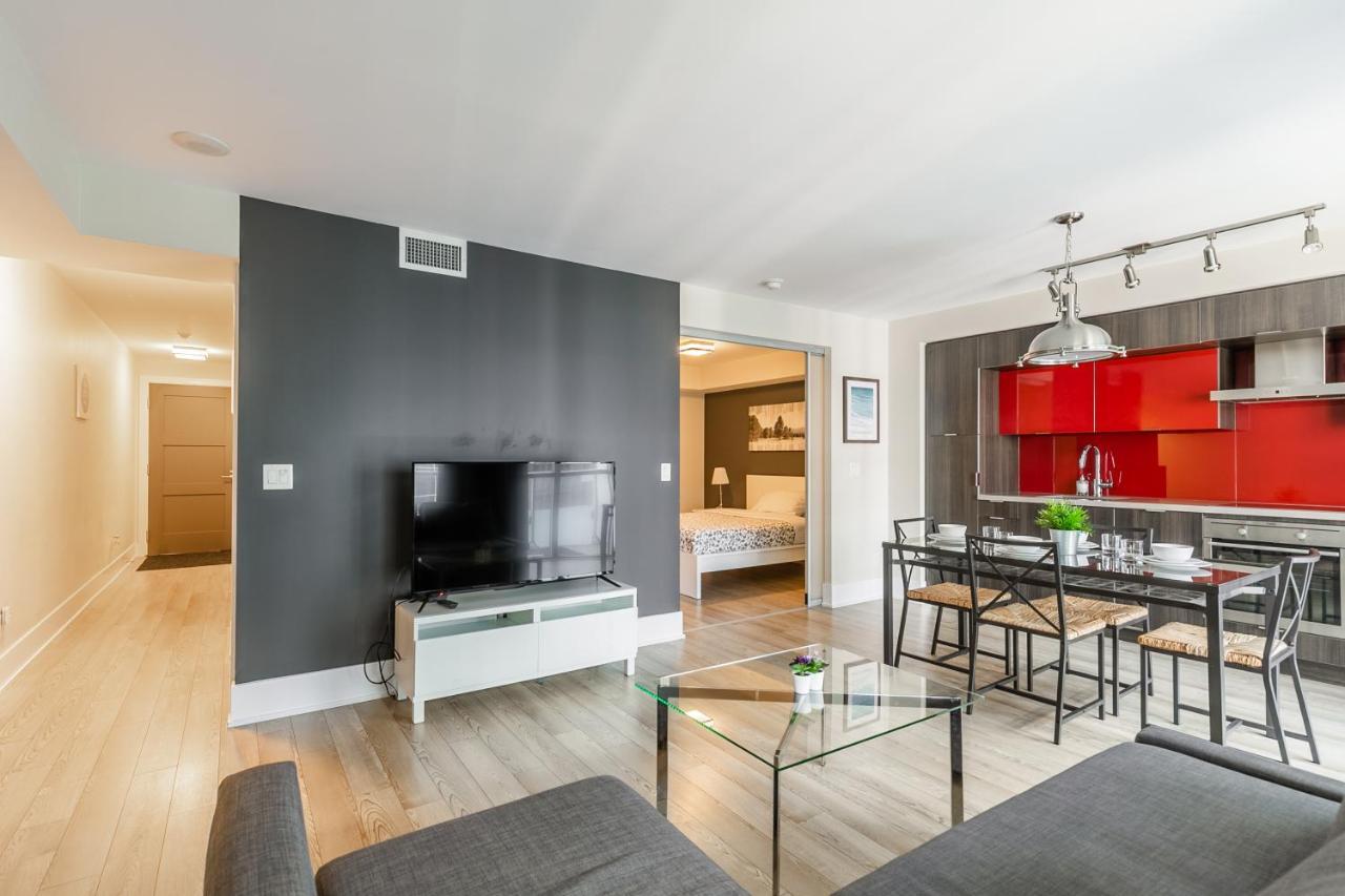 Across From The Cn Tower, Metro Toronto Convention Centre And Rogers Centre In Downtown Toronto Core Apartment Exterior photo